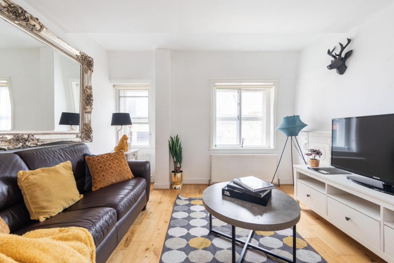 Spacious 1 Bed Oxford Street Apartment - Sleeps 4 London Exteriör bild